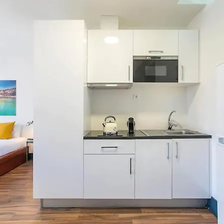 Papa 2D - Papa Studio Central City View